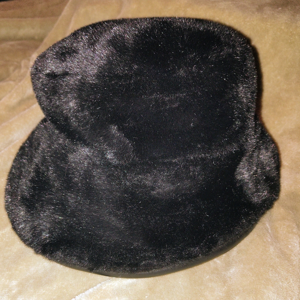 Liz Claiborne Vintage Women's Black Faux Fur Hat